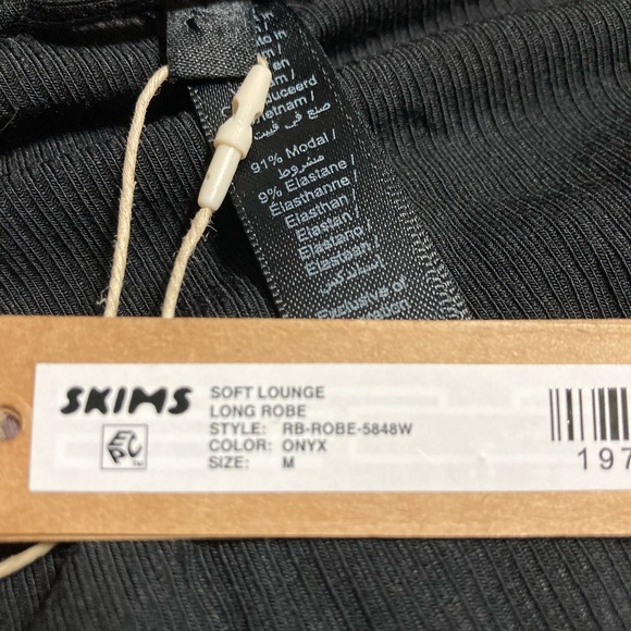 SKIMS Soft Lounge Long Robe - Picture 4 of 5